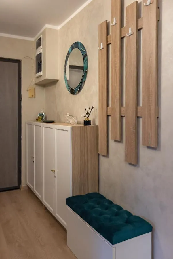 Emerald Apartment Aviatiei Bucharest 0*,  Romania