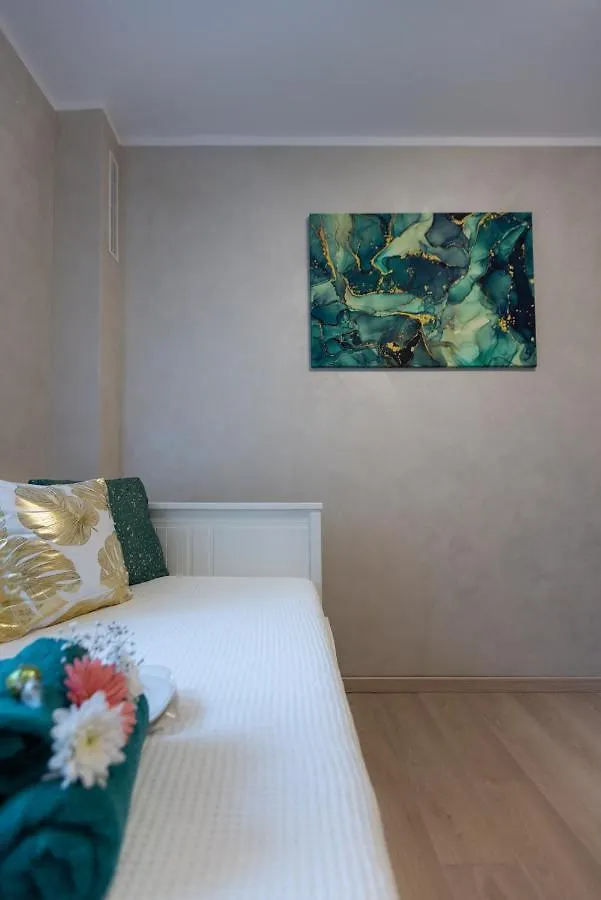 Emerald Apartment Aviatiei Bucharest 0*,