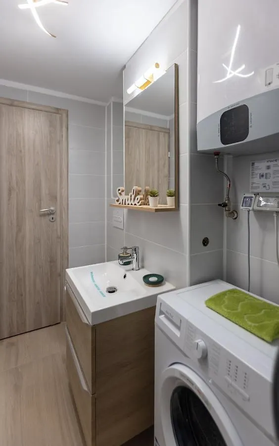 Emerald Apartment Aviatiei ブカレスト